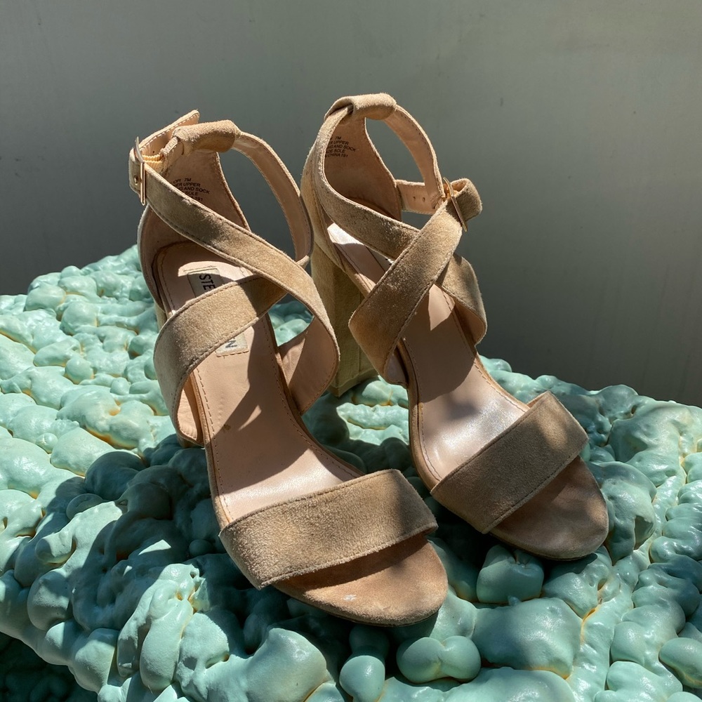 Steve Madden Suede Nude Heels